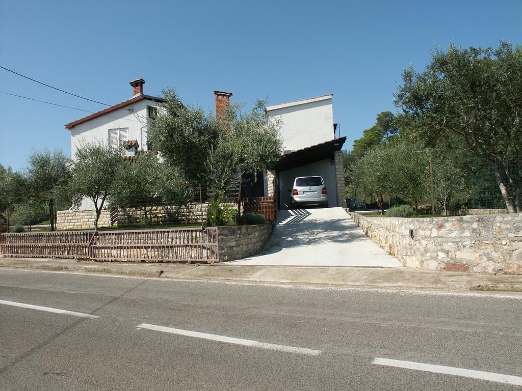 Solei-free Parking Apartmán Kukljica